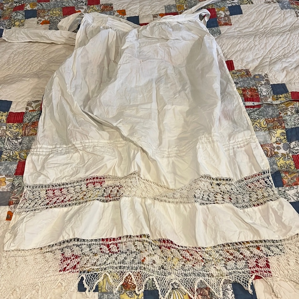Antique Victorian cotton lace long apron 38”